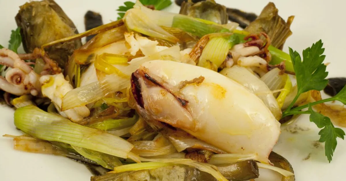 Alcachofas con Calamares