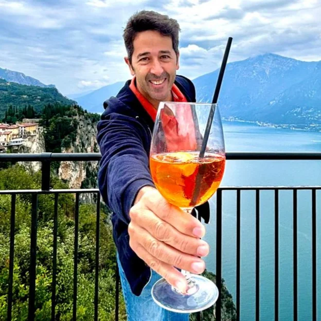 Sergio, tu host